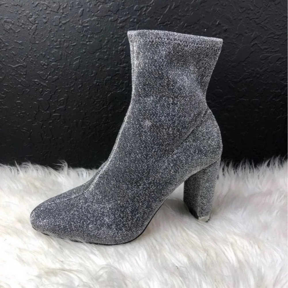 MICHAEL KORS HEELED BOOTS SIZE 8